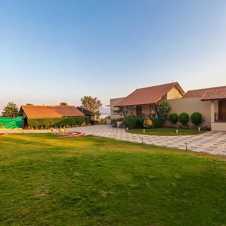 Luna Villa By Veo, Stayvista - 2Bhk With Lake View & Bonfire-3